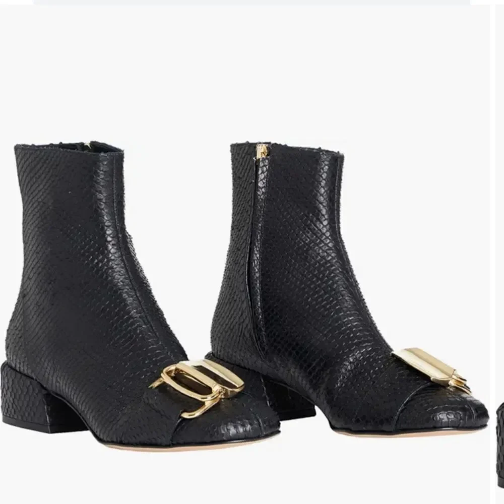 TIBI Wyatt embossed Buckle leather ankle Booties In Black size 5.5